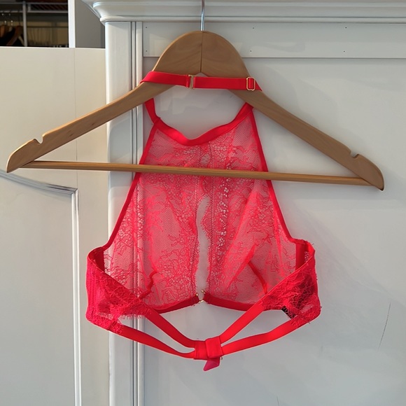 Victoria's Secret Women's Intimate Red Lingerie Bra - Picture 7 of 14